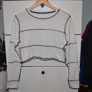 Long sleeve crop top